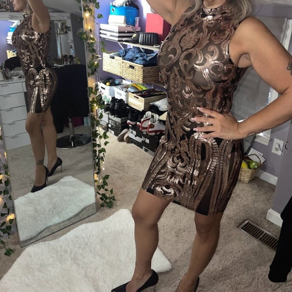 Attention Sequin Dress - Black/Rose Gold